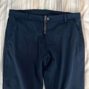 Lululemon commission classic pants
